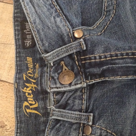 Wrangler Rock 47 Denim Jeans - Picture 4 of 9